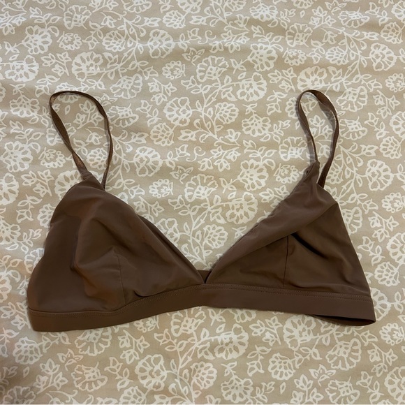 Talula triangle bralette aritzia - Picture 6 of 8